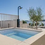 Mirri Buqez Apartman Drage