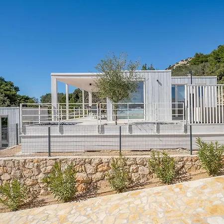 Mirri Buqez Apartamento *